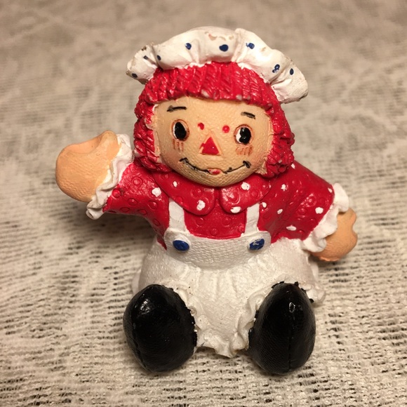 Vintage Raggedy Annie & Andy Mini Tea Set Decoration - Picture 5 of 9